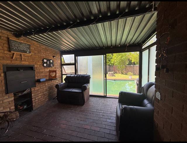 3 BEDROOM HOUSE FOR SALE IN DAL FOUCHE